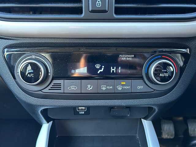 Hyundai i10 1.2 Premium Euro 6 (s/s) 5dr