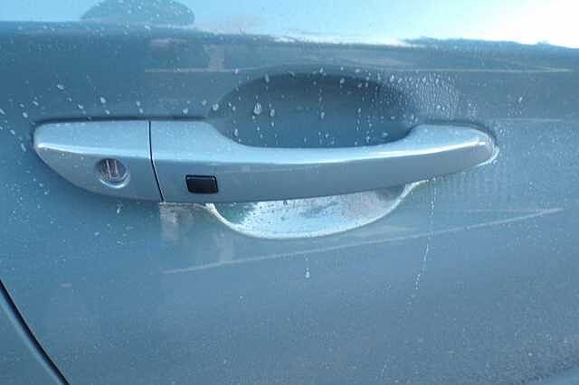 Hyundai KONA 64kWh Premium Auto 5dr (10.5kW Charger)