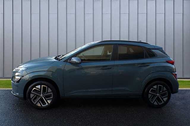 Hyundai KONA 64kWh Premium Auto 5dr (10.5kW Charger)