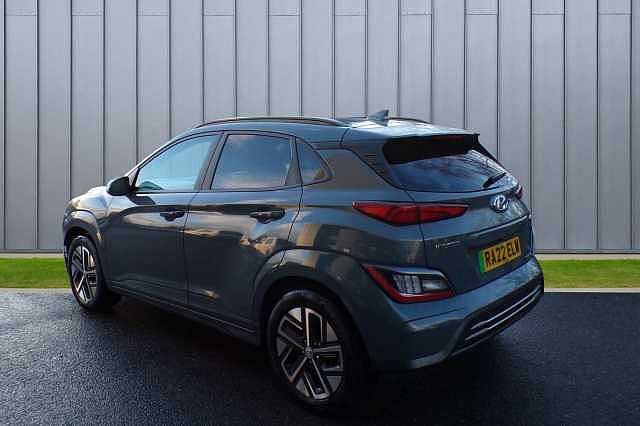 Hyundai KONA 64kWh Premium Auto 5dr (10.5kW Charger)