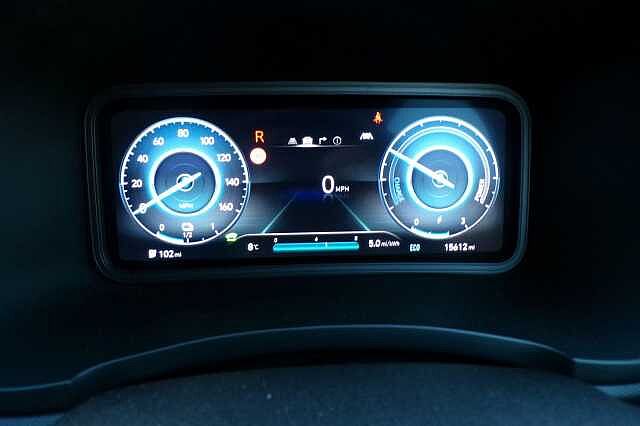 Hyundai KONA 64kWh Premium Auto 5dr (10.5kW Charger)