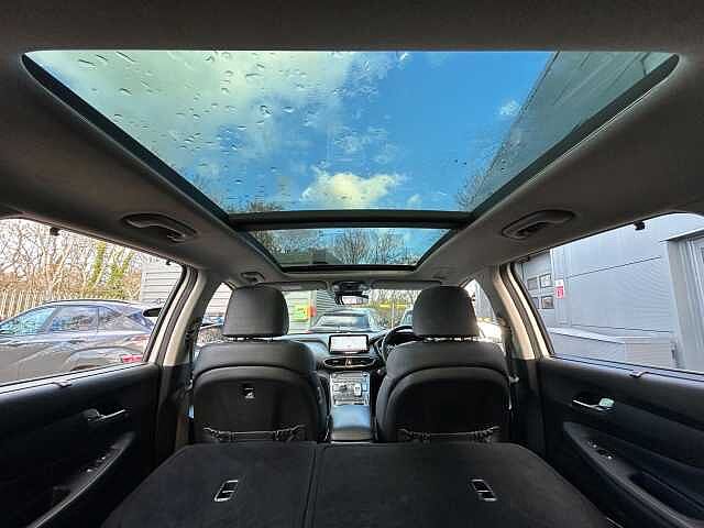 Hyundai Santa Fe 1.6 T-GDi 13.8kWh Ultimate Auto 4WD Euro 6 (s/s) 5dr