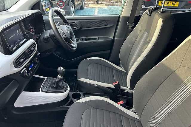 Hyundai i10 1.2 Premium Euro 6 (s/s) 5dr