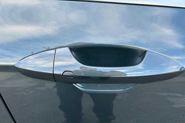 Hyundai KONA 65.4kWh Ultimate Auto 5dr