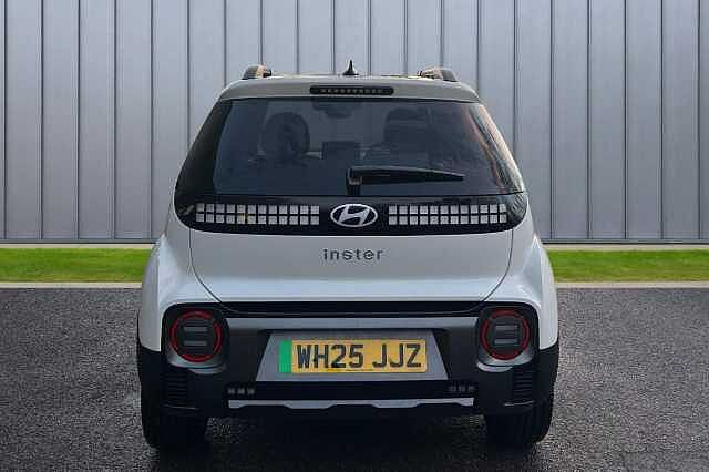 Hyundai INSTER Long Range 49kWh Cross Auto 5dr
