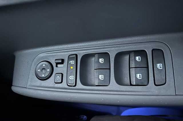 Hyundai INSTER Long Range 49kWh Cross Auto 5dr