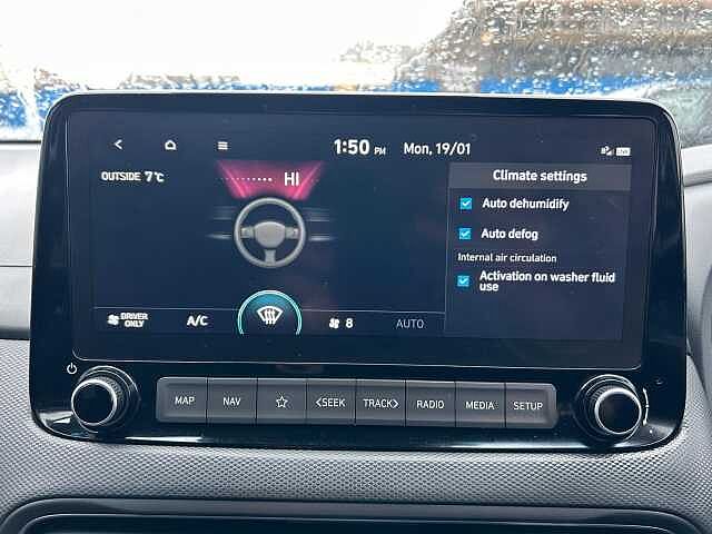 Hyundai KONA 1.6 h-GDi Premium SUV 5dr Petrol Hybrid DCT Euro 6 (s/s) (141 ps)