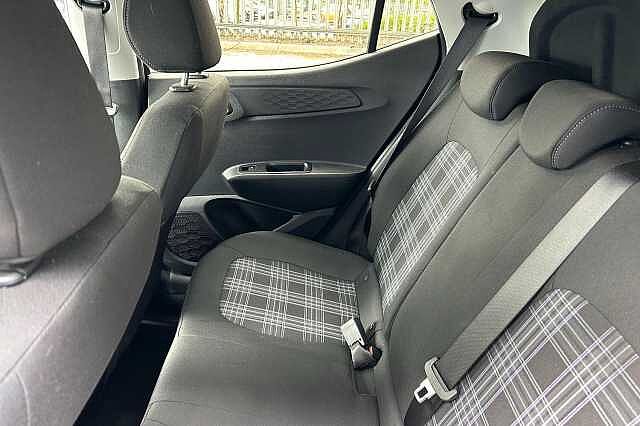 Hyundai i10 1.0 Premium Auto Euro 6 (s/s) 5dr