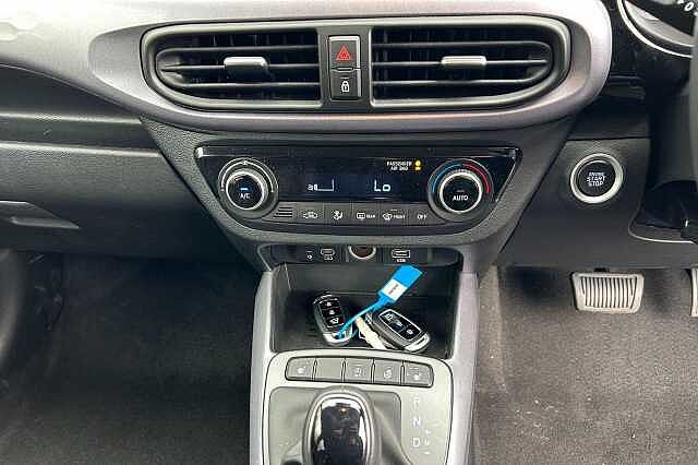 Hyundai i10 1.2 Premium Auto Euro 6 (s/s) 5dr