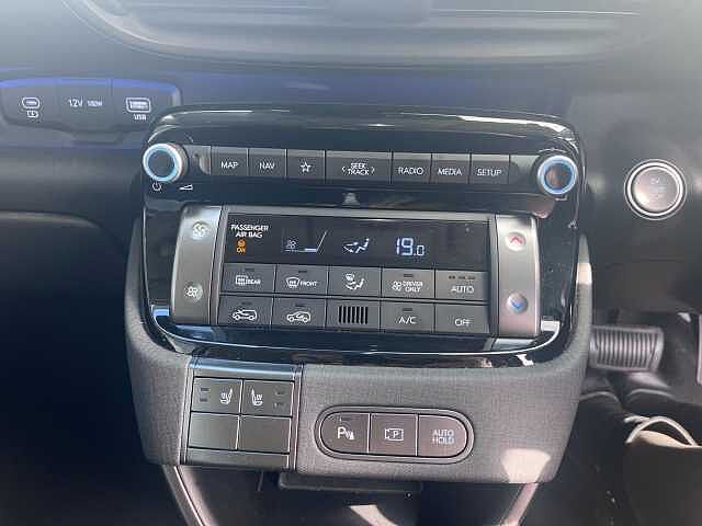 Hyundai INSTER Long Range 49kWh 02 Auto 5dr White