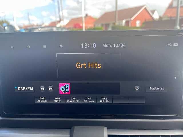 Hyundai INSTER Long Range 49kWh 02 Auto 5dr White