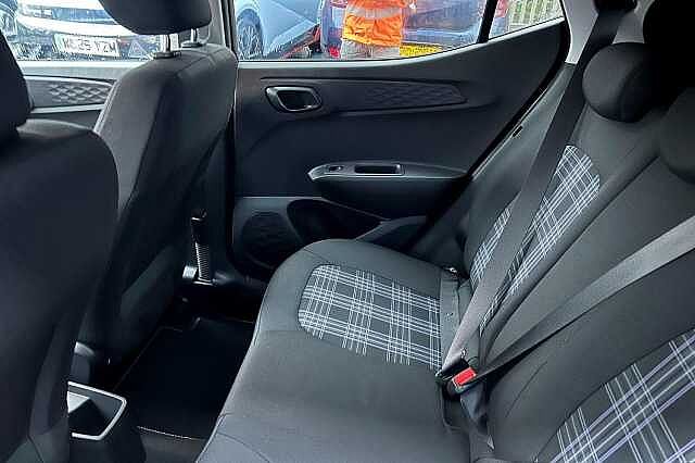 Hyundai i10 1.2 Premium Euro 6 (s/s) 5dr