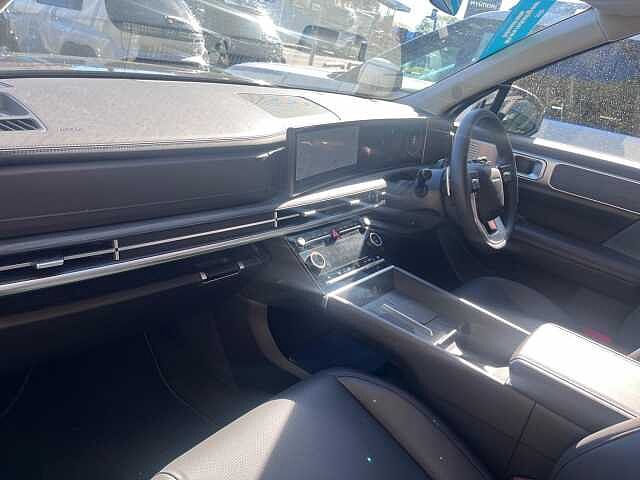 Hyundai Santa Fe 1.6 T-GDi 13.8kWh Premium Auto 4WD Euro 6 (s/s) 5dr (7Seat)