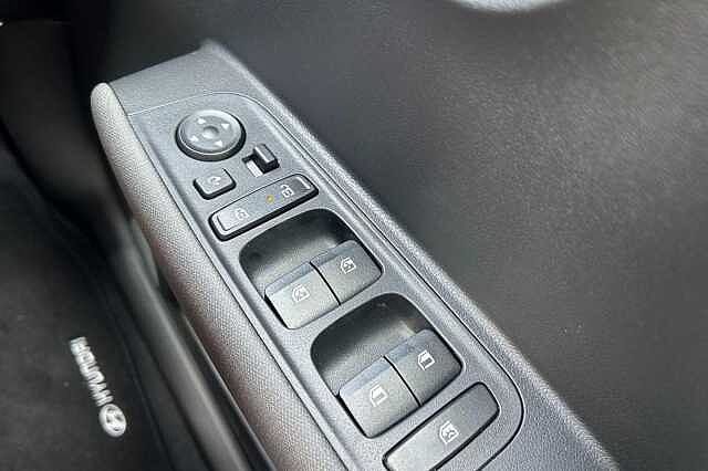 Hyundai INSTER Long Range 49kWh 02 Auto 5dr