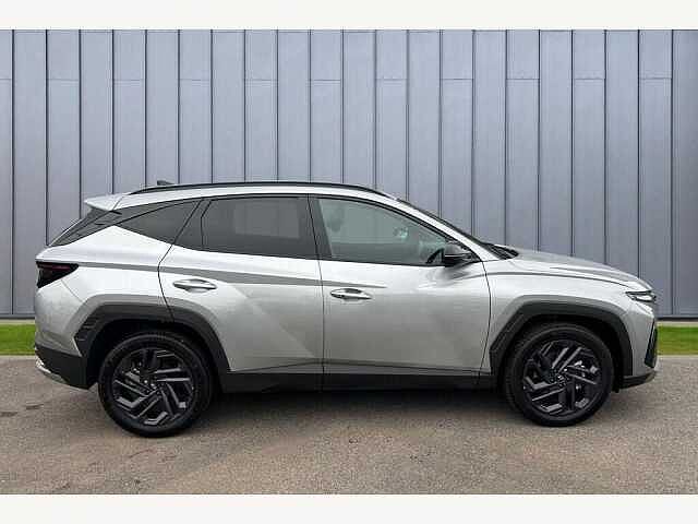 Hyundai TUCSON 1.6T Hybrid Black Line Auto Euro 6 (s/s) 5dr