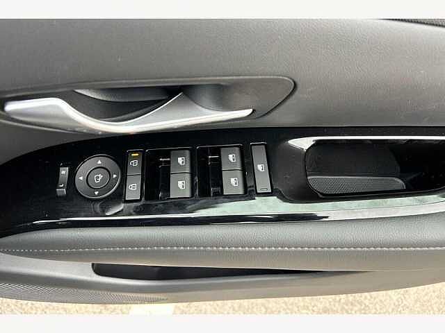 Hyundai TUCSON 1.6T Hybrid Black Line Auto Euro 6 (s/s) 5dr