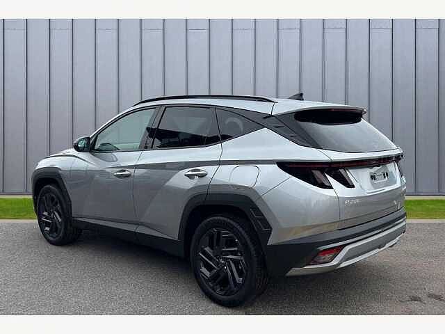 Hyundai TUCSON 1.6T Hybrid Black Line Auto Euro 6 (s/s) 5dr